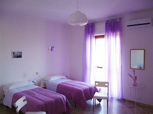 B&B Le Grand Bleu Siracusa - One Hundred Steps From Ortigia -Sea View - Сиракузы Экстерьер фото